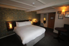 rooms @ the dolau inn